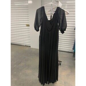 Elegant Medium Black Evening Dress – Classic & Chic for Any Occasion